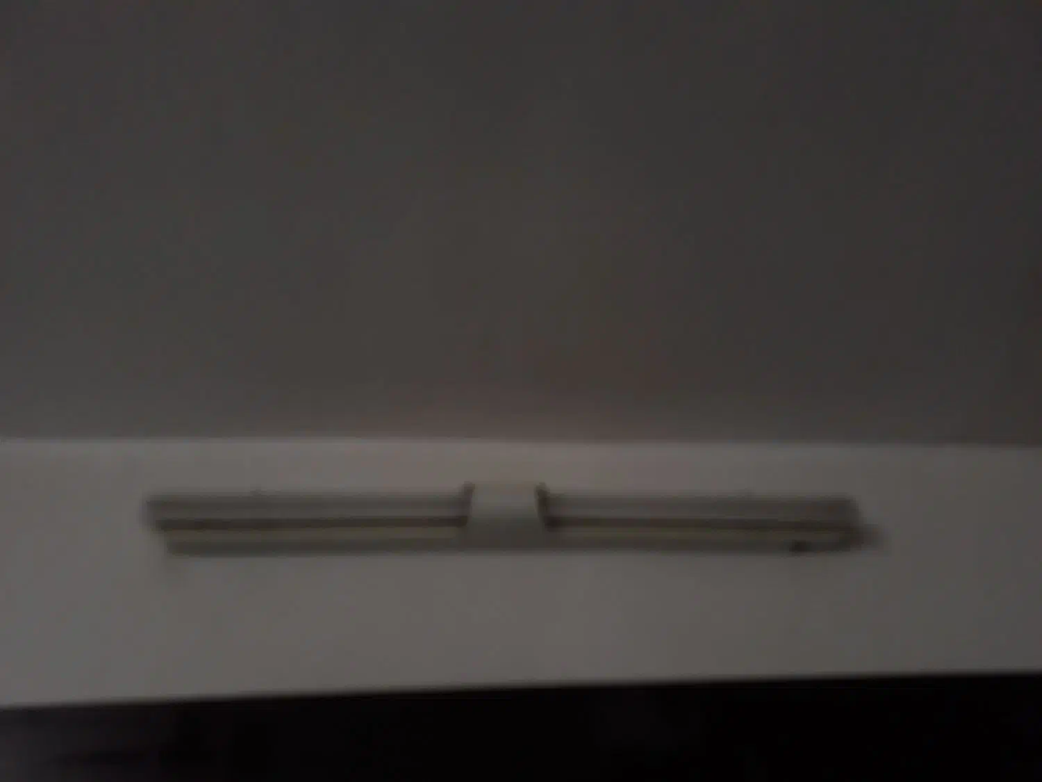 مهتابی سالم|لامپ و چراغ|سبزوار, قصبه غربی|دیوار