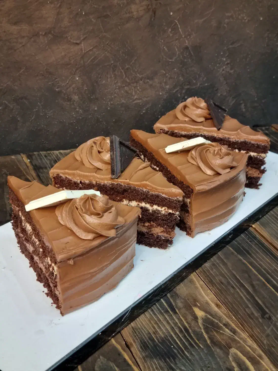 آموزشگاه شیرینی پزی واشپزی فرینوش|خدمات آموزشی|شیراز, معالیآباد|دیوار