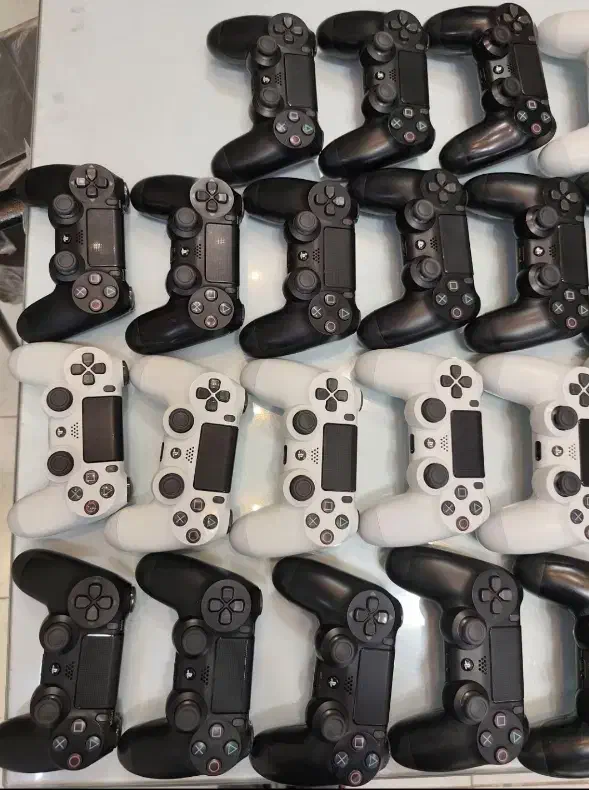 دسته اصلی PS4 اورجینال فابریکی سونی سالم و تمیز|کنسول، بازی ویدئویی و آنلاین|گرگان, |دیوار