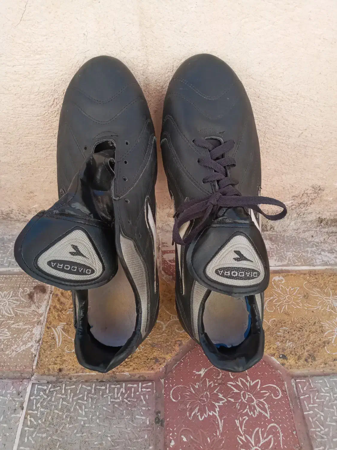 تعدادی کفش سالم درحد نو|کفش و لباس بچه|مشگین شهر, |دیوار