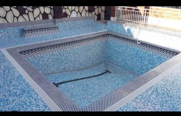 کاشی کاری نما،استخر، حیاط سازی،گچبری|خدمات پیشه و مهارت|بندرعباس, |دیوار