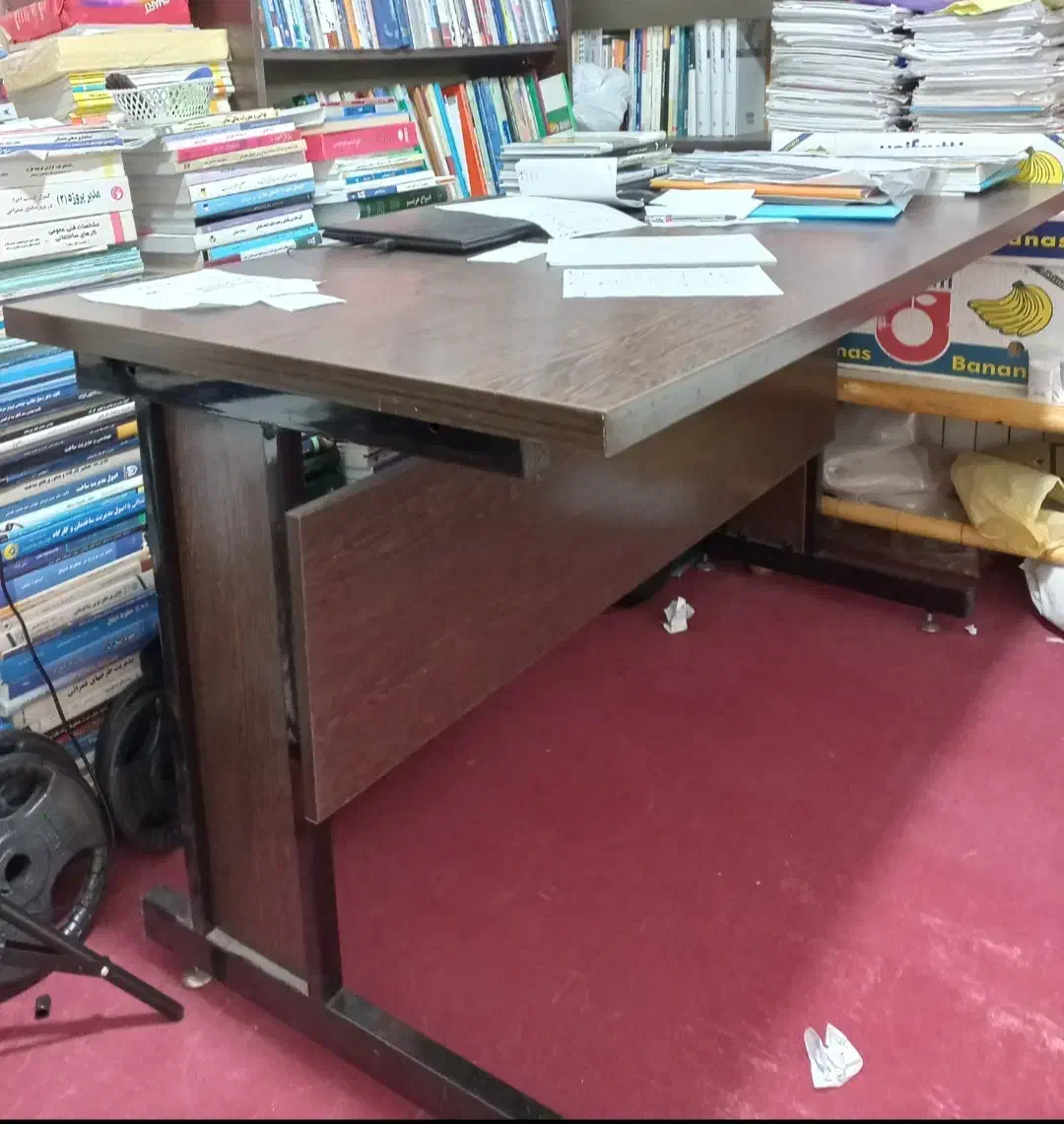 کتابخانه کمددار میز چوبی پایه فلزی|کتابخانه، شلف، قفسههای دیواری|تهران, جیحون|دیوار