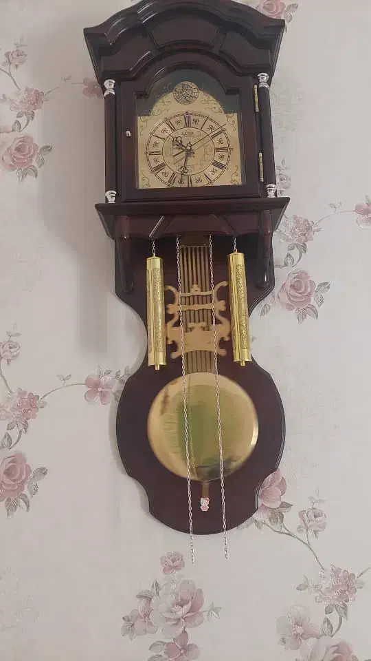 ساعت کلاسیک چوبی پاندول‌دار|ساعت دیواری و تزئینی|شیراز, محمدیه|دیوار