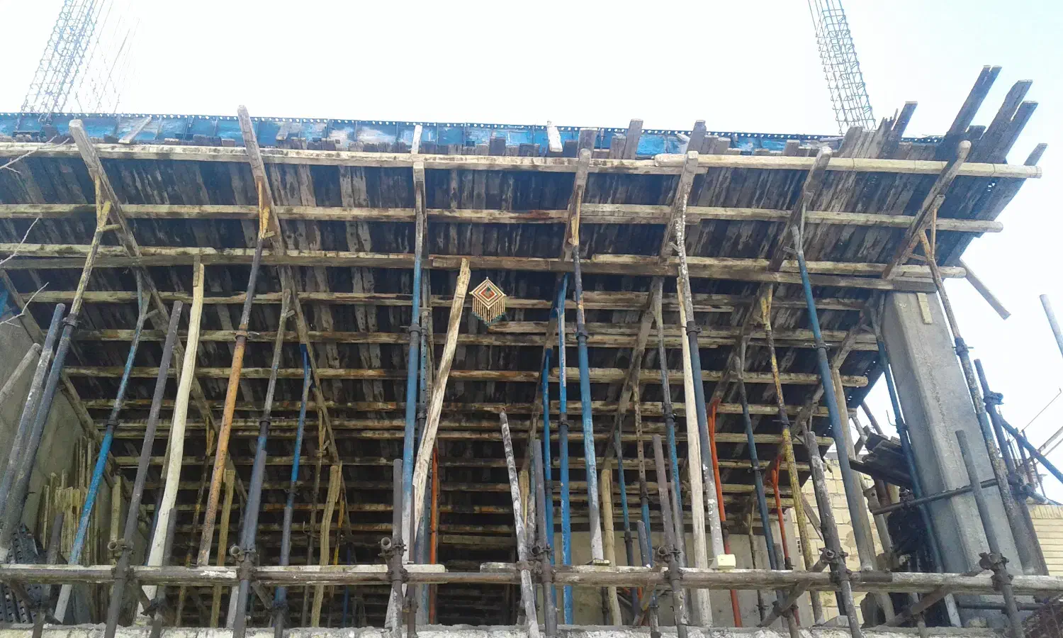 نیرو قالب بند|استخدام معماری، عمران و ساختمانی|شهرکرد, |دیوار