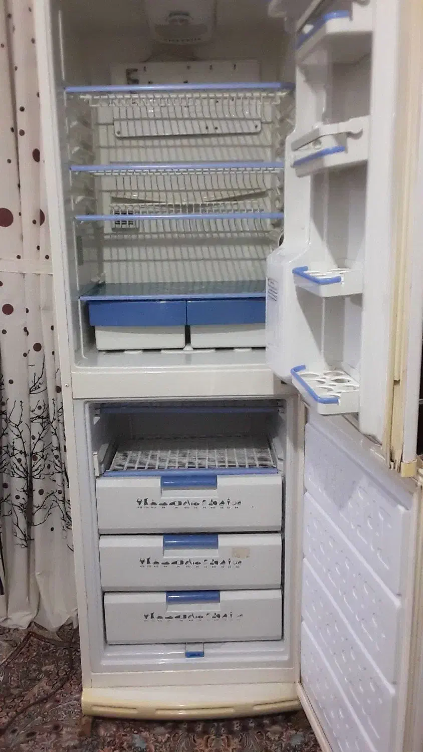 یخچال فریزر|یخچال و فریزر|مشهد, شهرک مهر آباد|دیوار