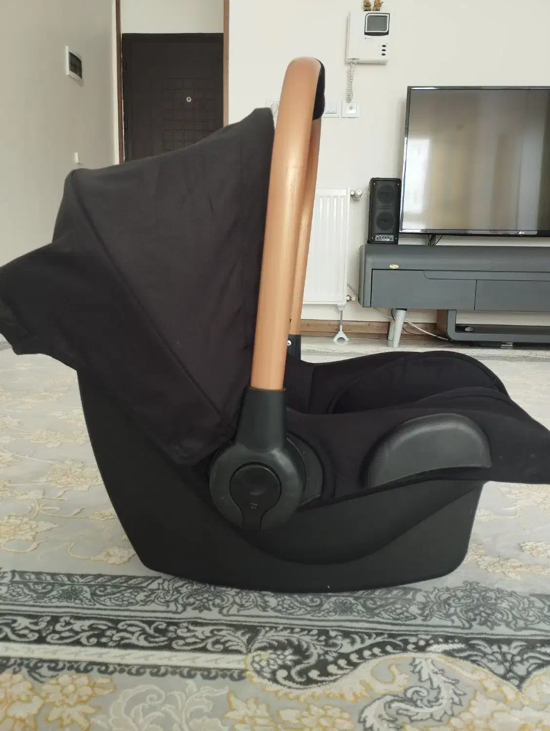 کریرمشکی|تخت و صندلی بچه|کهریزک, |دیوار