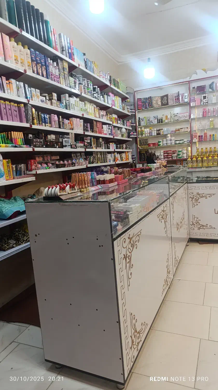 فروش غرفه خرازی در پاساژ بانوان سوران|فروش مغازه و غرفه|سیب و سوران, |دیوار