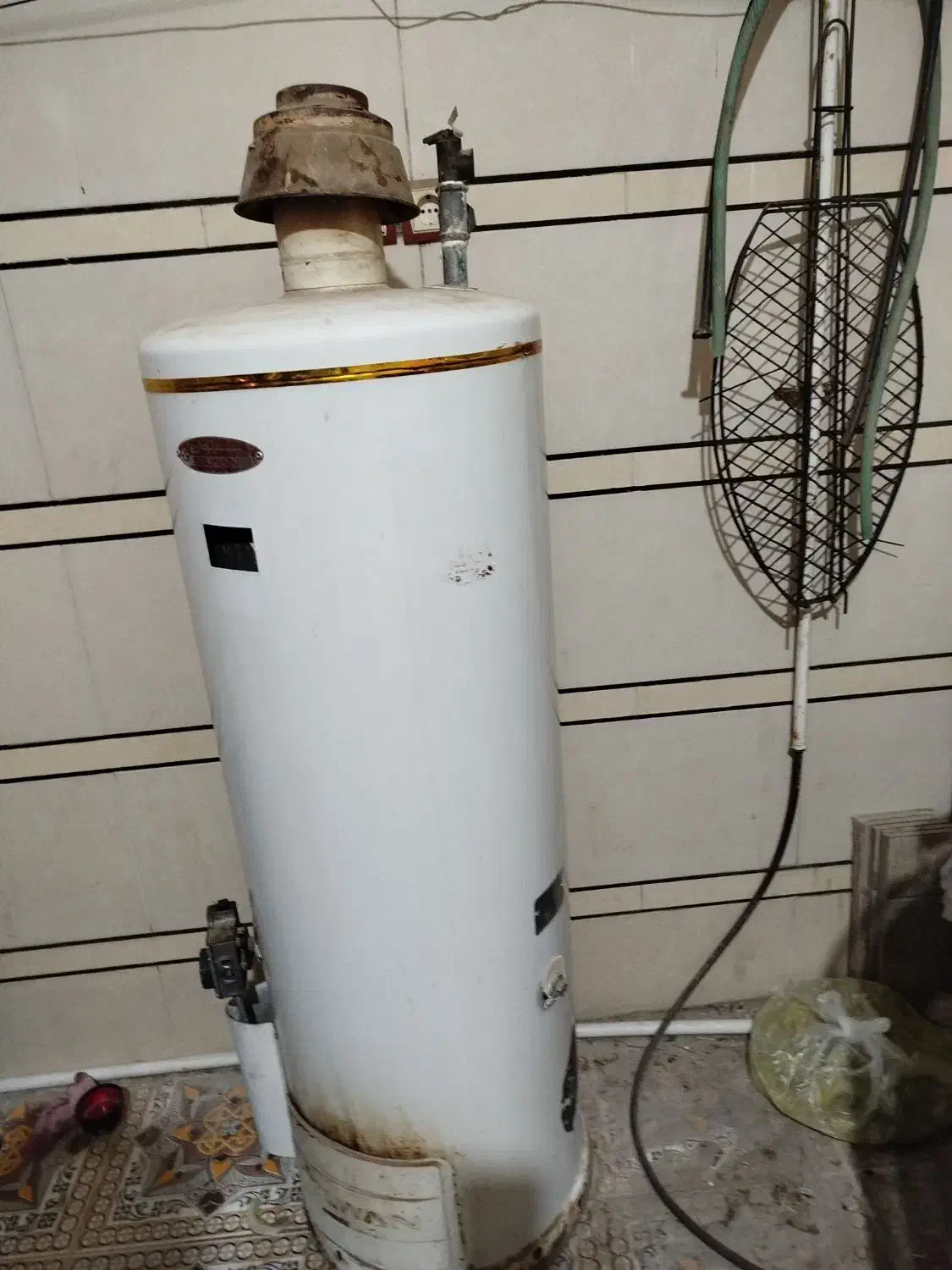 سوسنگرد کوی فرهنگیان بعداز فلکه کارگر هلال 11|آبگرمکن، پکیج، شوفاژ|سوسنگرد, |دیوار