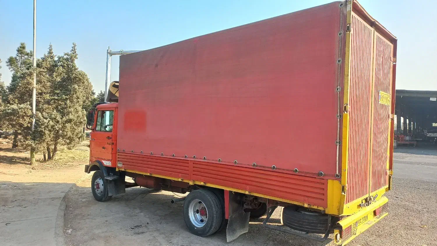 خاور ۶۰۸ مدل ۷۲ بالا پایین استاندارد|خودرو سنگین|هشتگرد, هشتگرد قدیم|دیوار