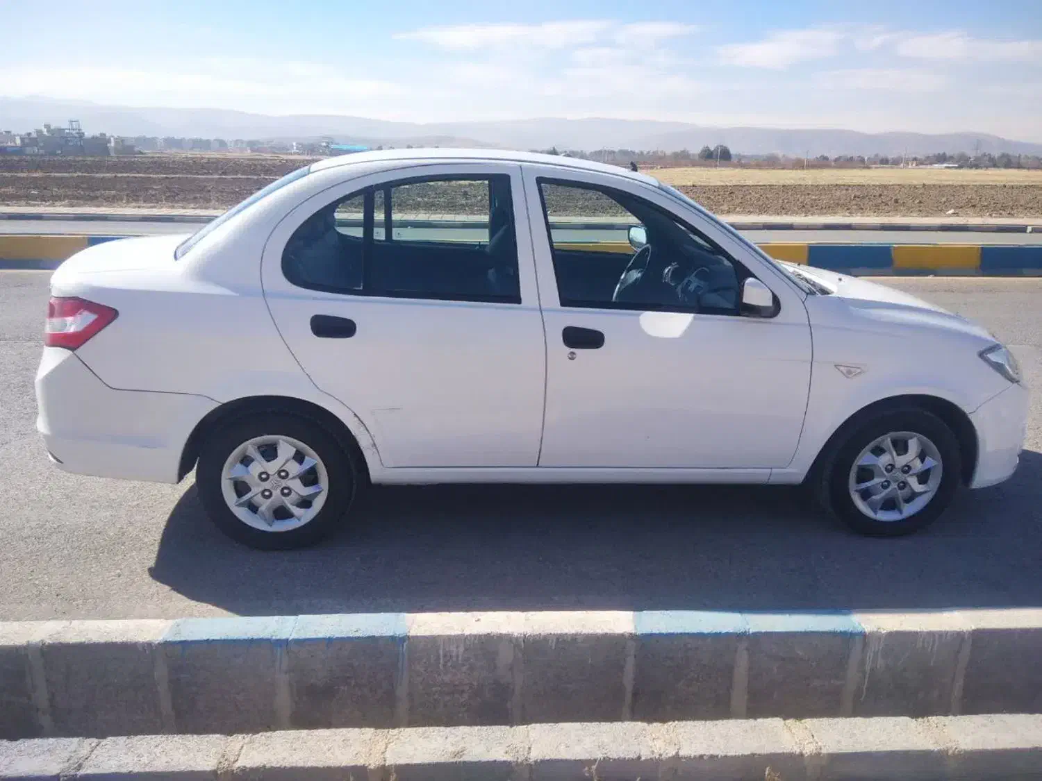 ساینا 97 کم کار|خودرو سواری و وانت|اسلام‌‌آباد غرب, |دیوار