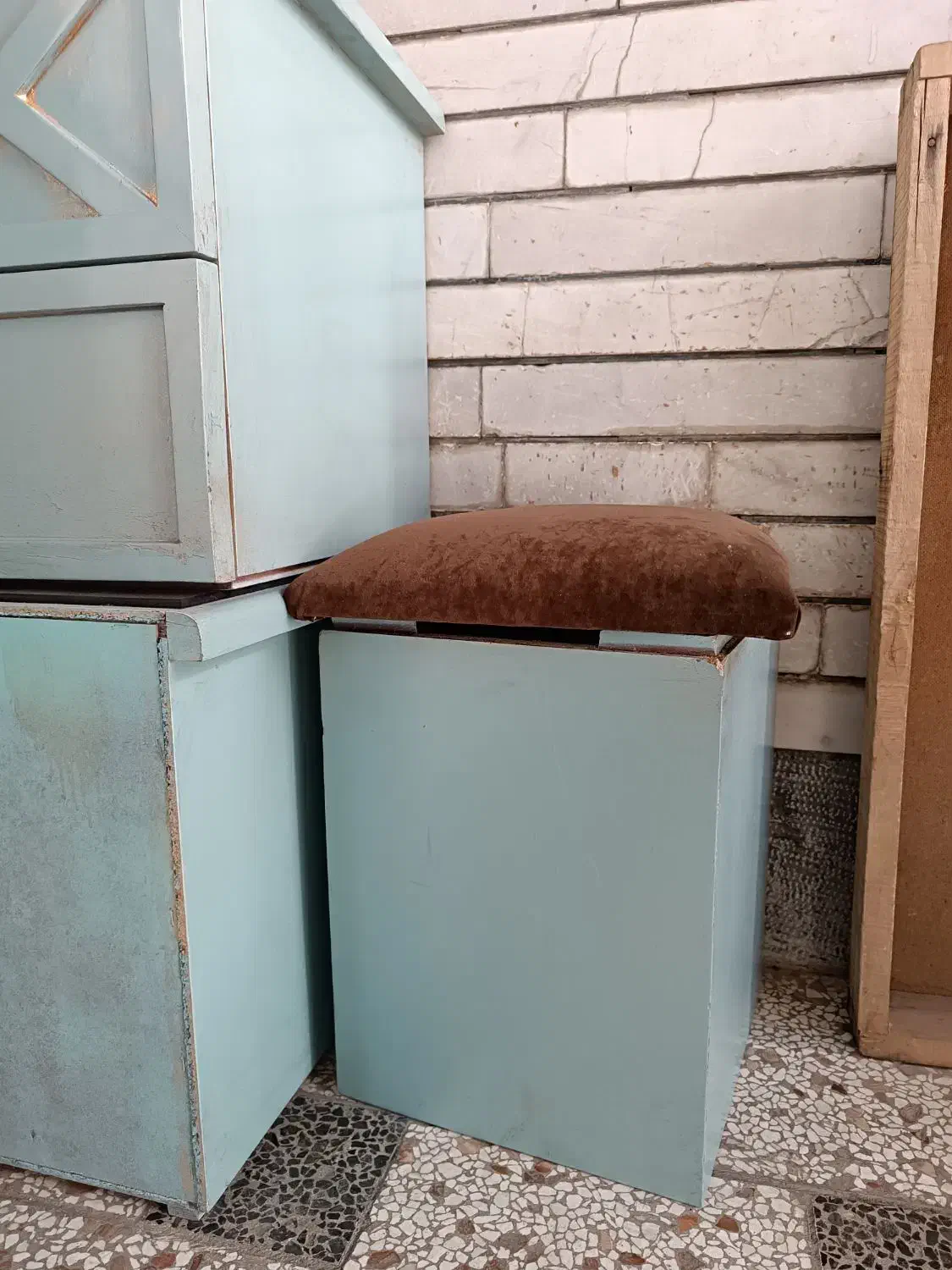 سرویس خواب|تخت و سرویس خواب|مشهد, کوشش|دیوار