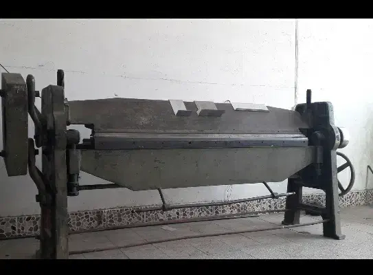 خمکن دستی|ابزارآلات|کاشان, ملاصدرا|دیوار