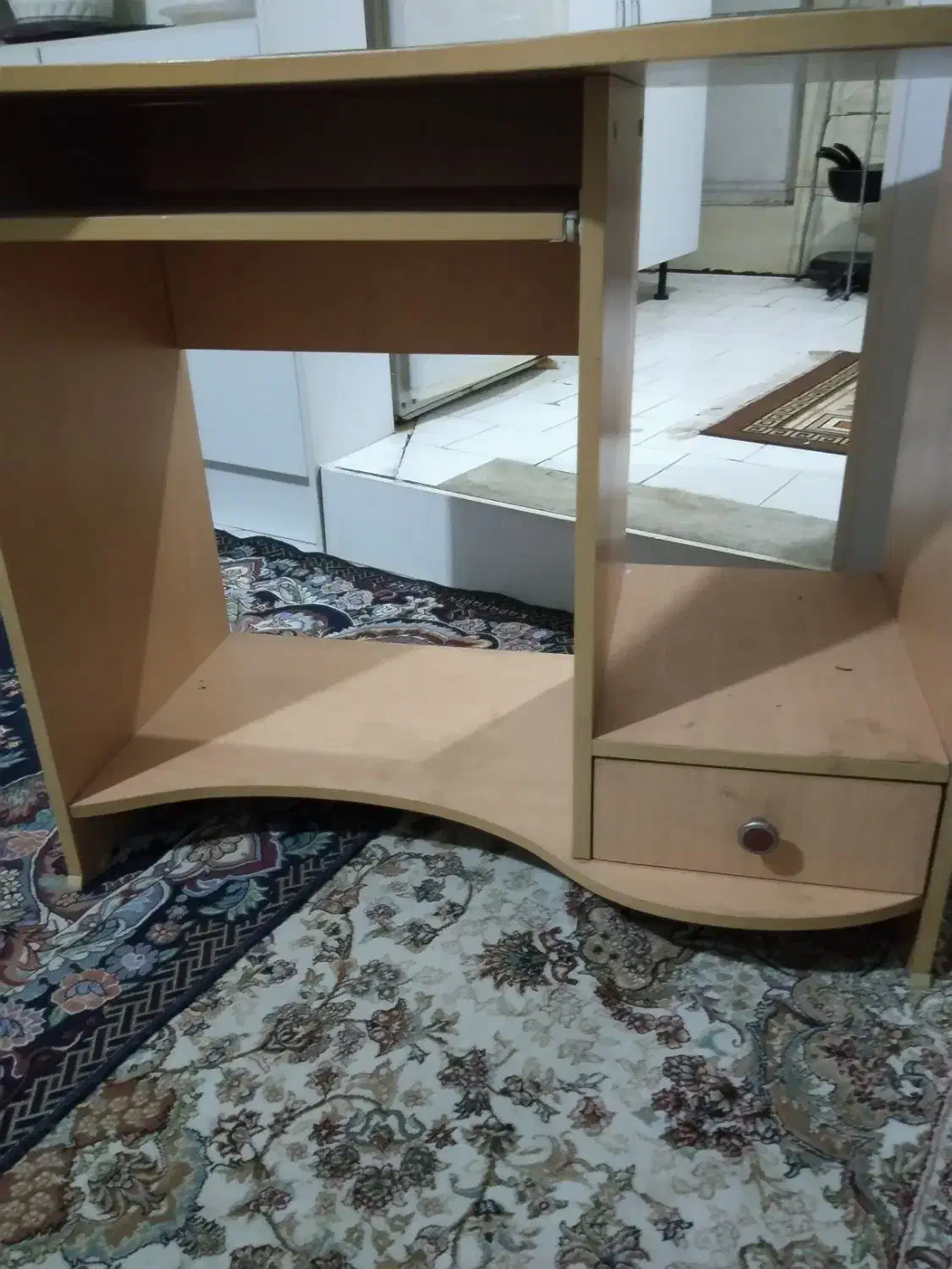 میز کامپیوتر باسندلی|میز تحریر و کامپیوتر|بومهن, |دیوار