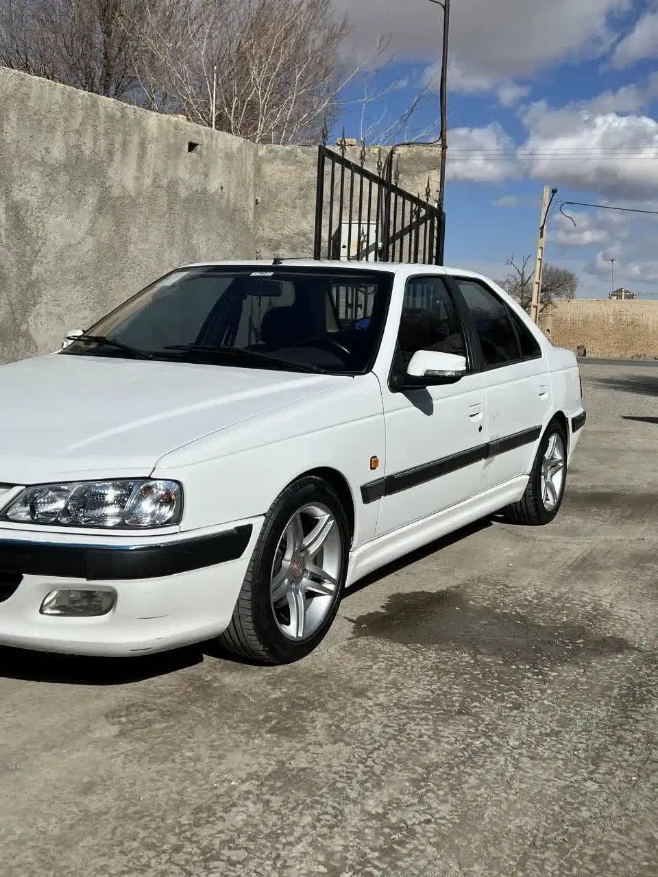 پژوپارس ۹۸ کم کارکرد|خودرو سواری و وانت|خمین, |دیوار