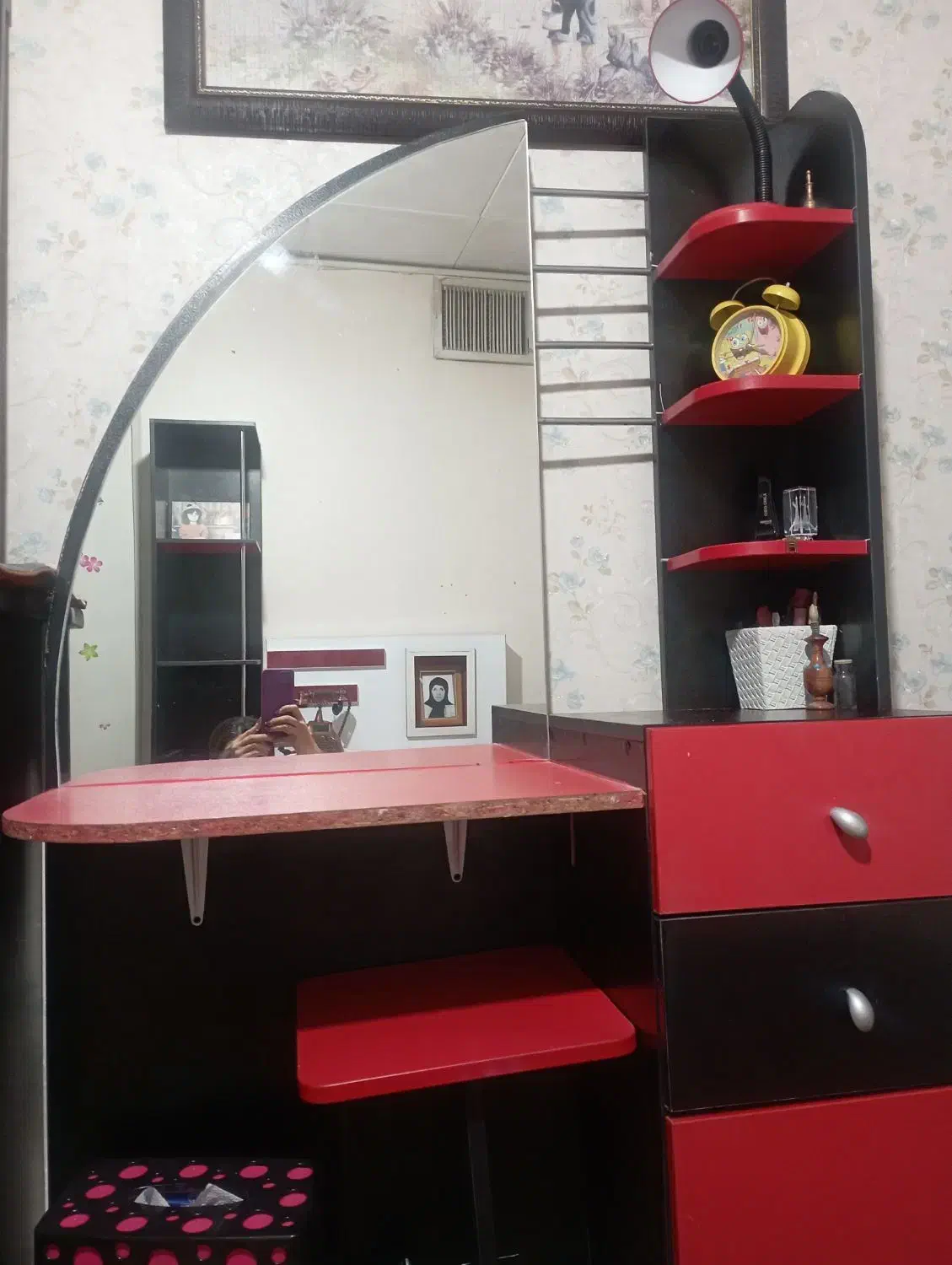 میز آرایش و کتاب خانه|مبلمان خانگی و میز عسلی|اراک, |دیوار