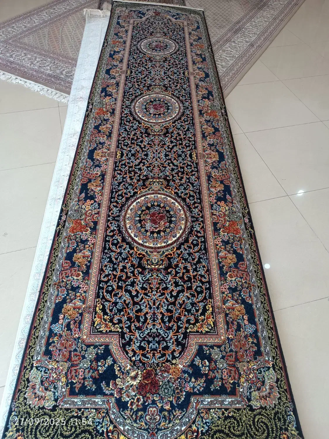 کنار فرش|فرش|مهاباد (آذربایجان غربی), |دیوار