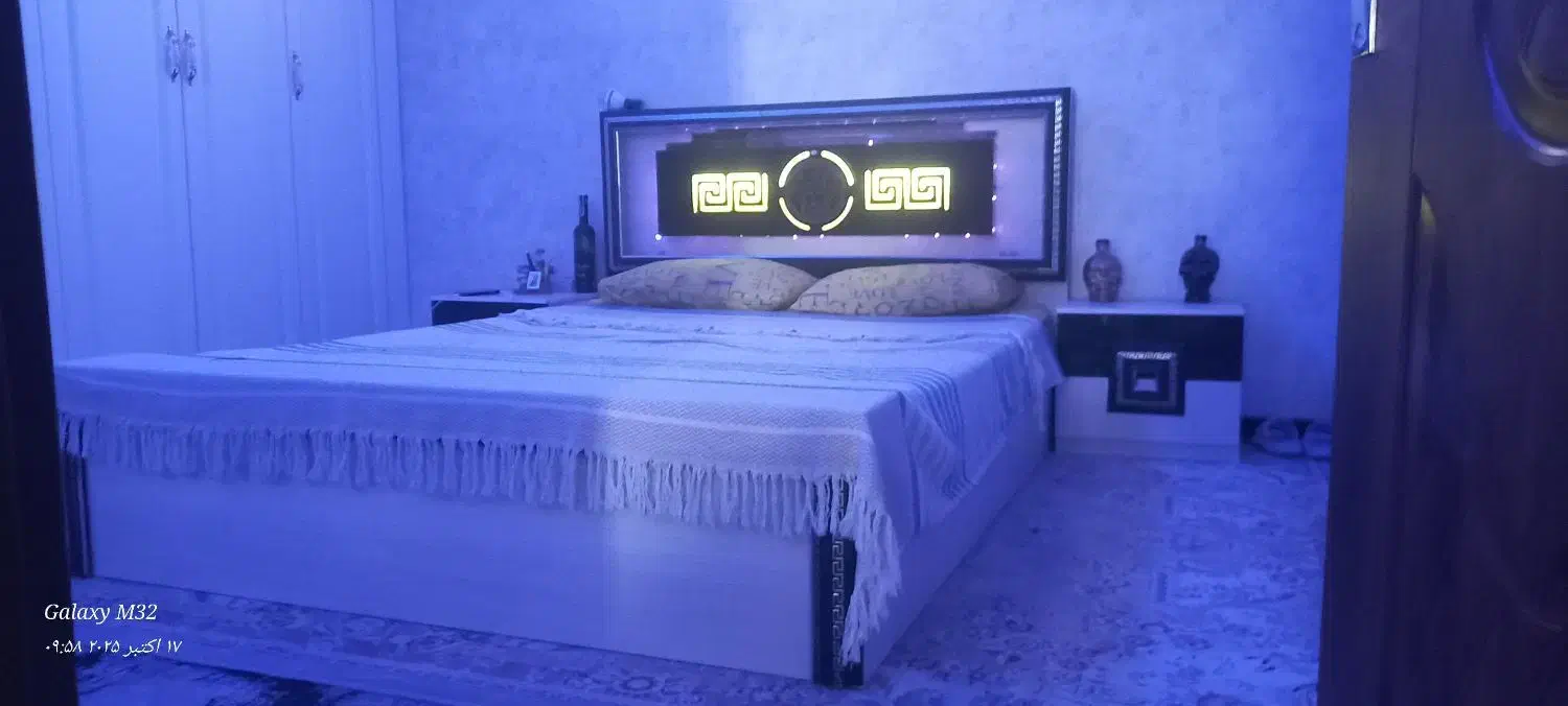 تختخواب دونفره|تشک تختخواب|اسلام‌شهر, شهرک الهیه|دیوار