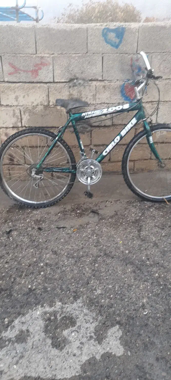 دوچرخه|دوچرخه، اسکیت، اسکوتر|هلیلان, |دیوار