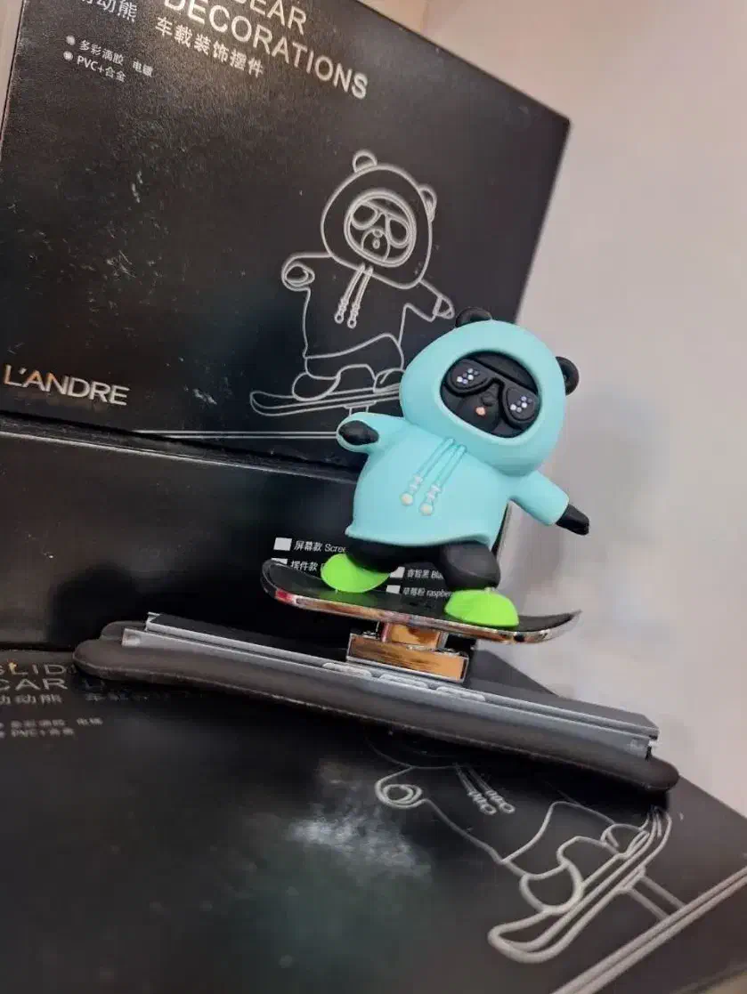 عروسک متحرک داشبورد|قطعات یدکی و لوازم جانبی|اصفهان, شفق|دیوار