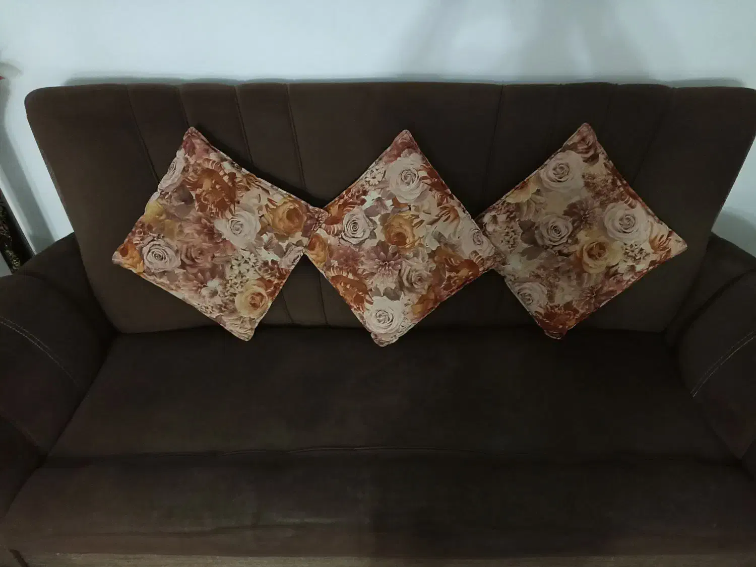 مبل 7 نفره رنگ قهوه ای تیره|مبلمان خانگی و میز عسلی|رشت, امین الضرب|دیوار