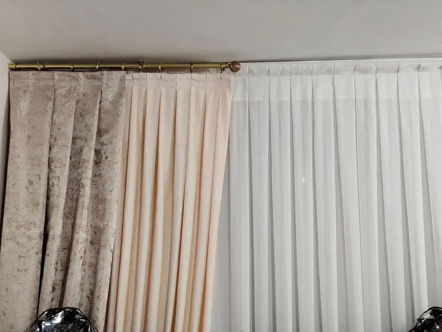 پرده حریر و دستک|پرده، رانر، رومیزی|تربت‌حیدریه, شهرک ولیعصر|دیوار