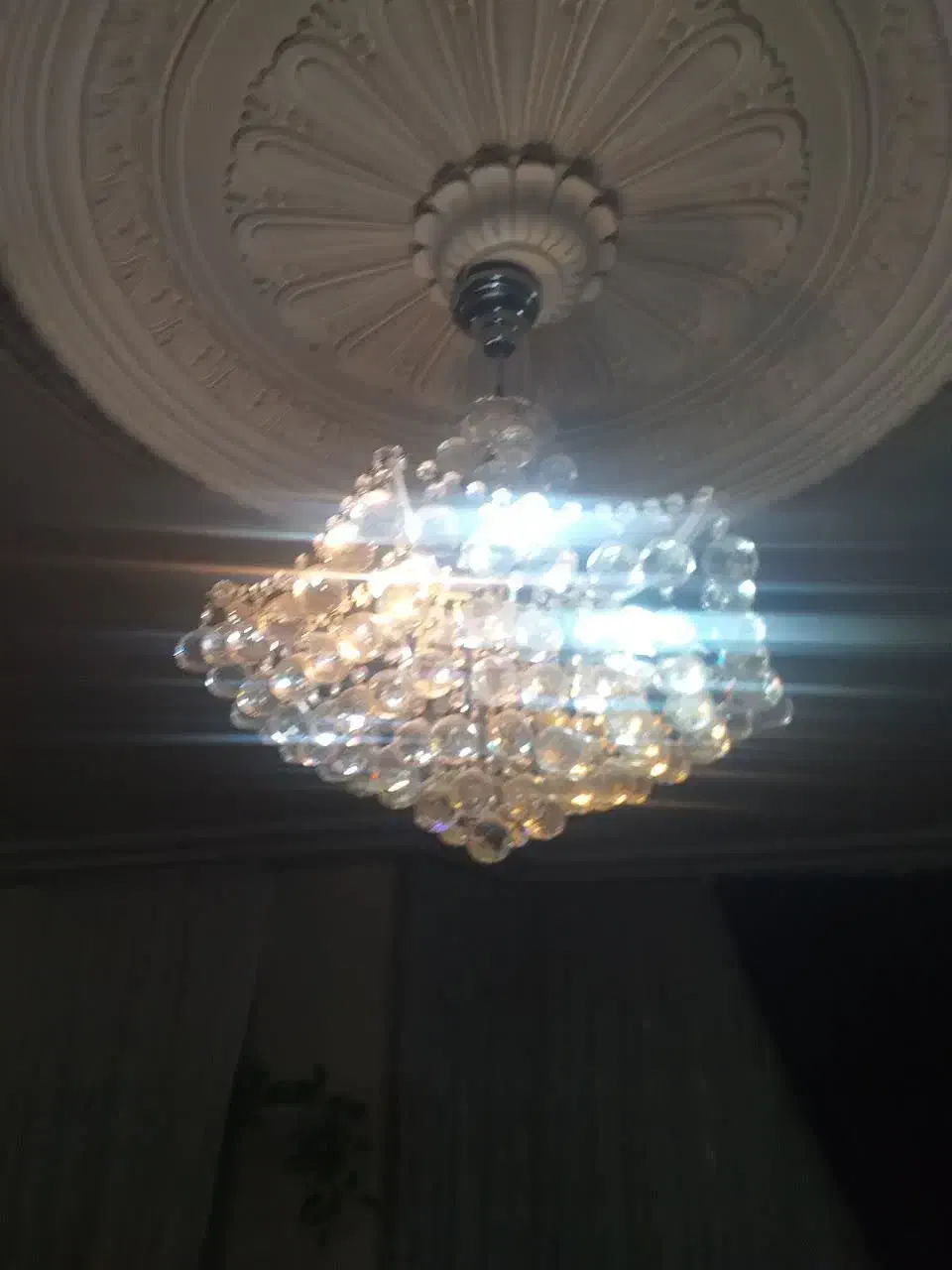 لوستر کریستالی سالم|لوستر و چراغ آویز|مشهد, سعد آباد|دیوار