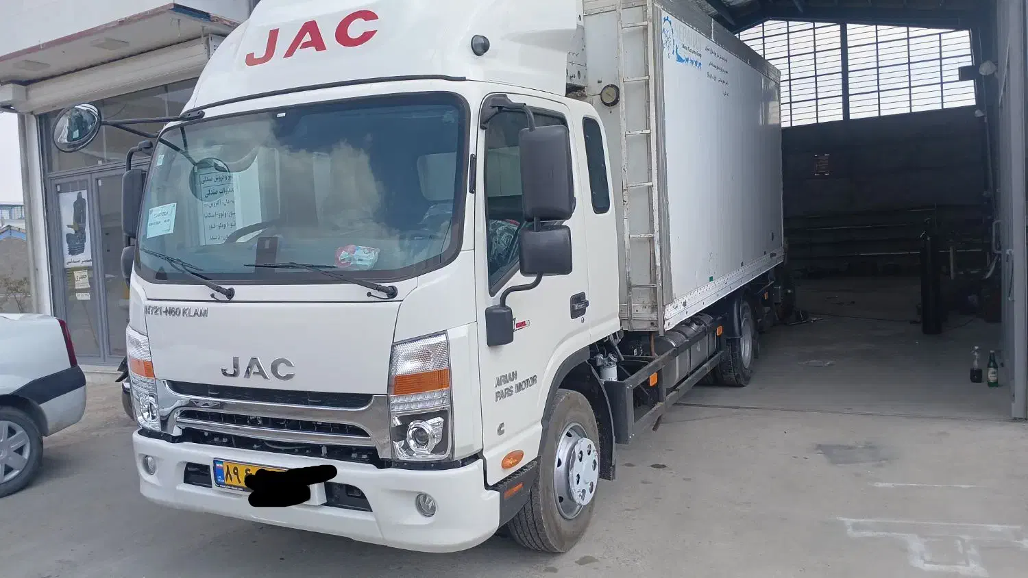 کامیونت  با راننده اماده همکاری با کارخونها|استخدام حمل و نقل|شاهین‌شهر, خانه کارگر|دیوار