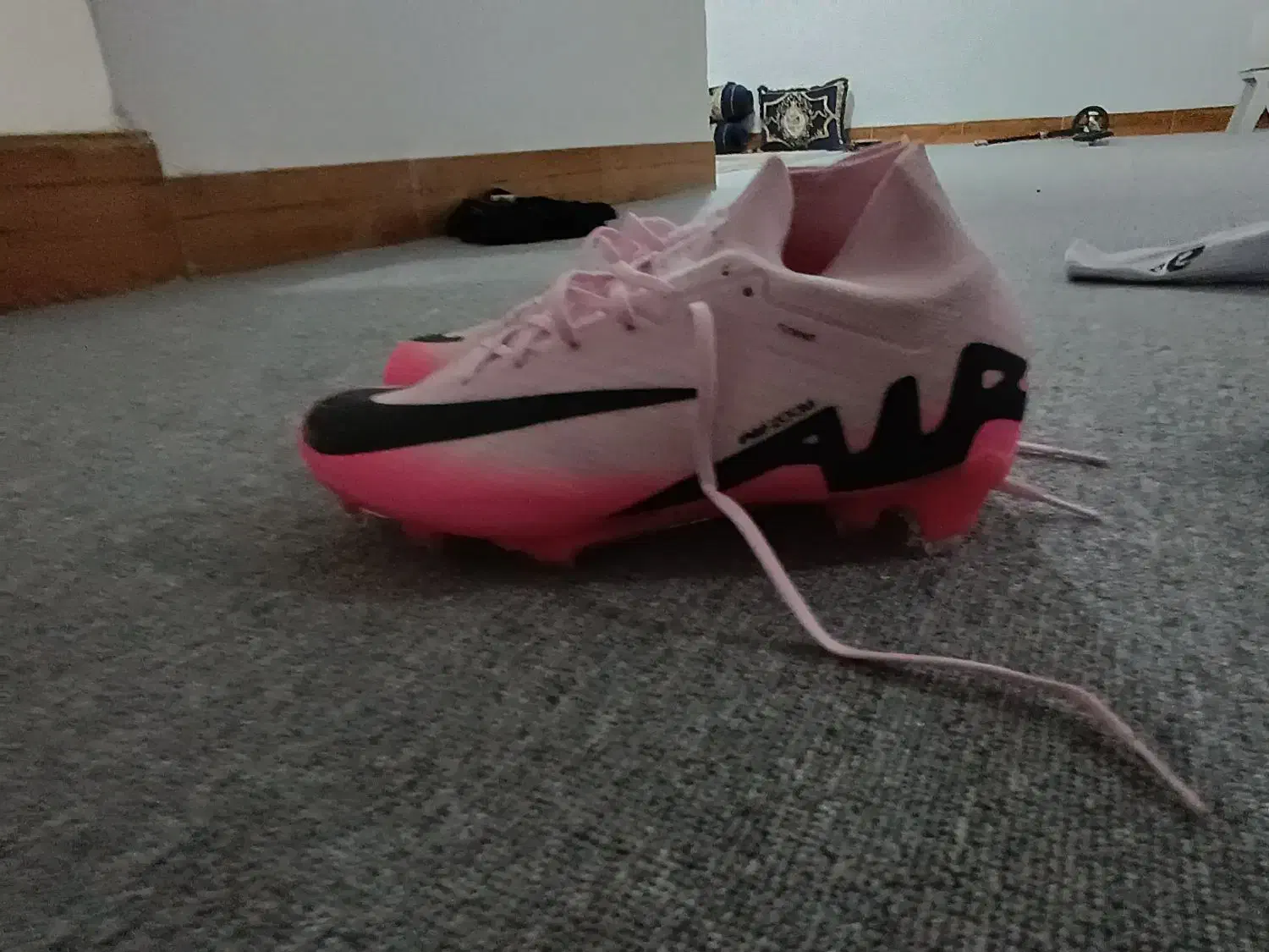 کفش چمن|ورزش‌های توپی|فیروزآباد (فارس), |دیوار