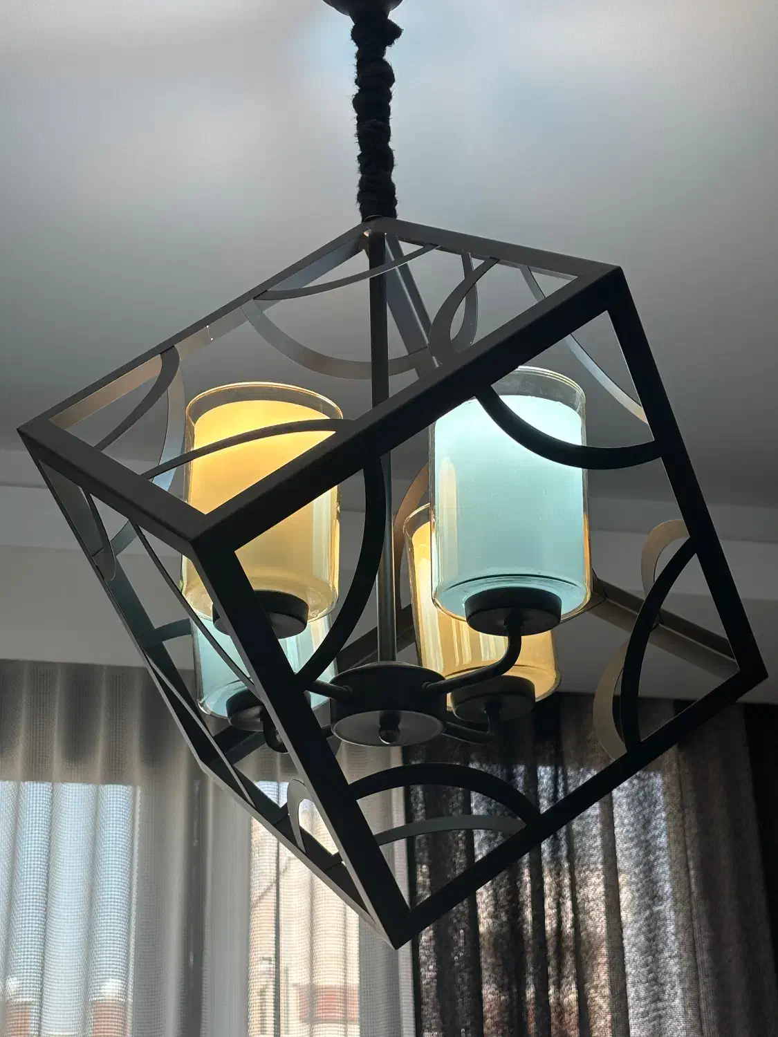 لوستر مشکی مات|لوستر و چراغ آویز|تهران, دریان‌نو|دیوار