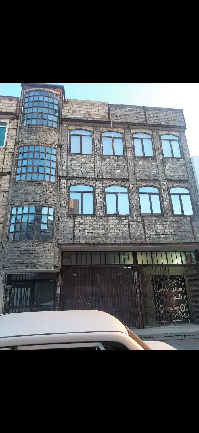 خانه سه طبقه با امکانات کامل و مجزا|فروش خانه و ویلا|قم, ولیعصر|دیوار