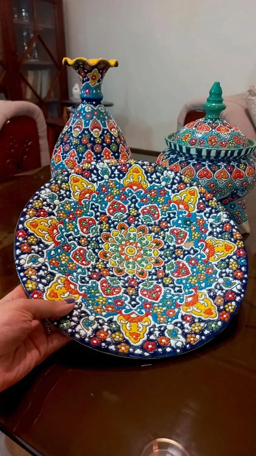 گلدون شکلات خوری و بشقاب دیوارکوب مینا کاری|صنایع دستی و سایر لوازم تزئینی|تهران, لویزان|دیوار