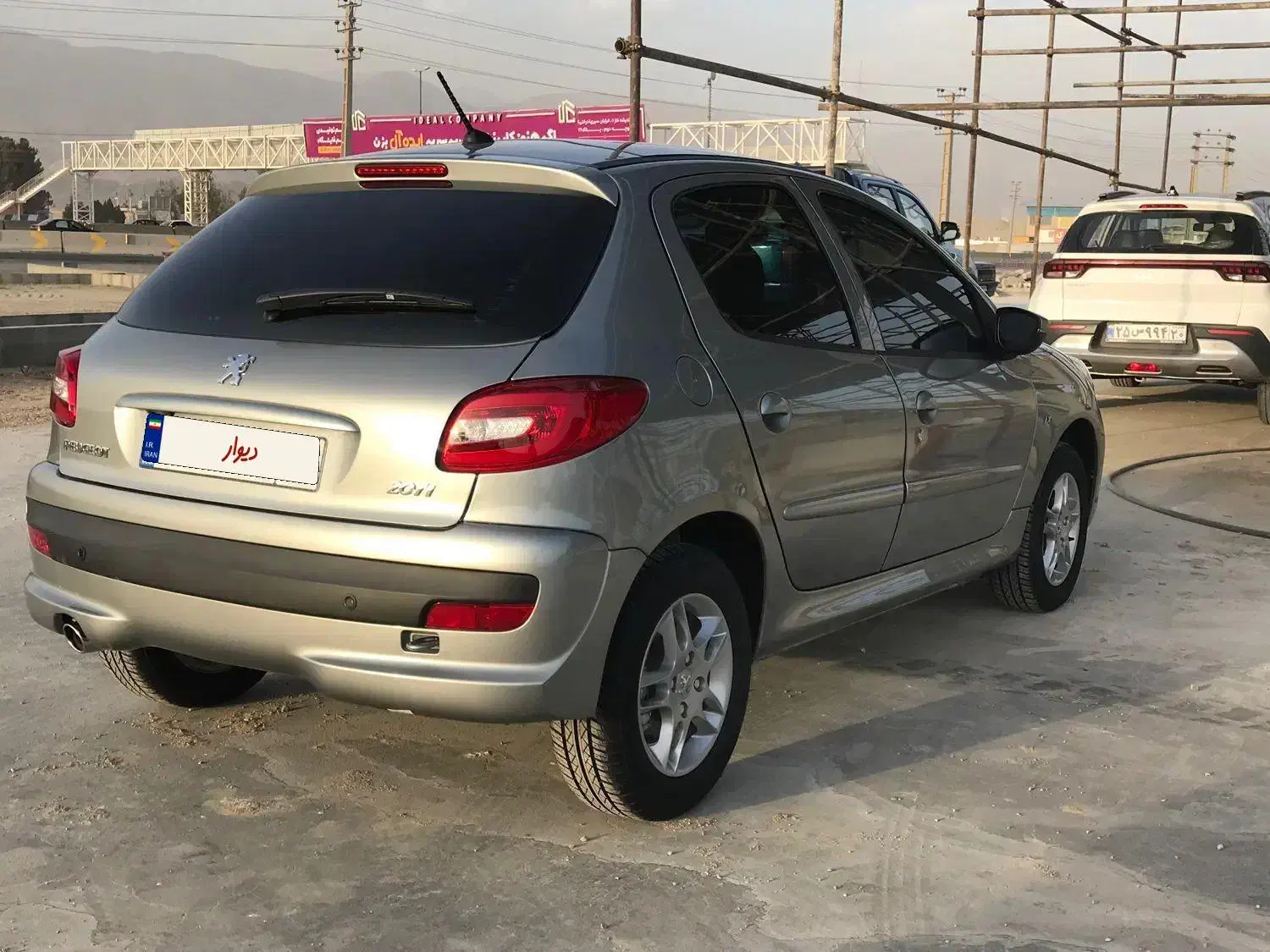 پژو ۲۰۷|خودرو سواری و وانت|تهران, گلستان (شهرک راه آهن)|دیوار