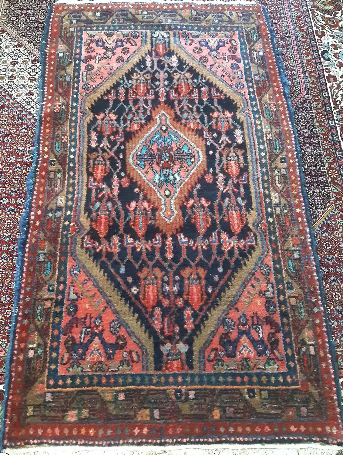 قالیچه قدیمی|فرش|ری, حمزهآباد|دیوار