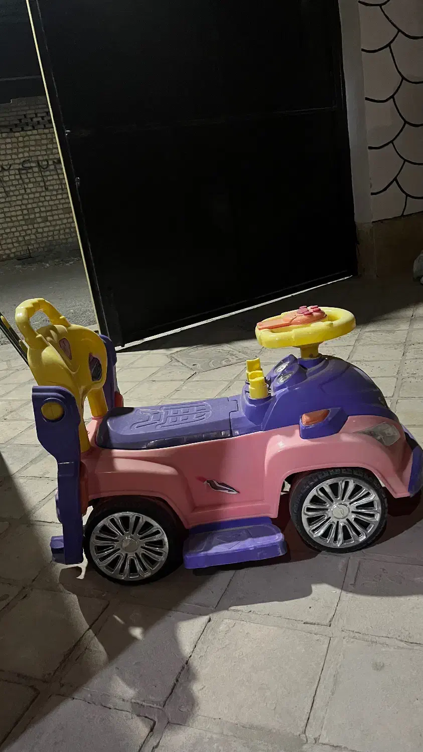 ماشین کودک|اسباببازی بچه|آران و بیدگل, |دیوار