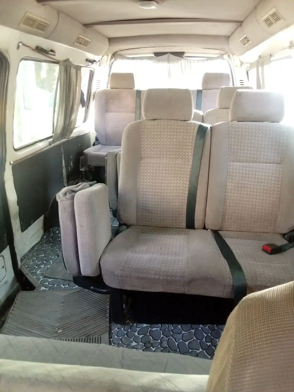 سرویس دربستی ون ۱۲نفره بتمام نقاط ایران|خودرو اجاره‌ای|مشهد, شیرودی|دیوار