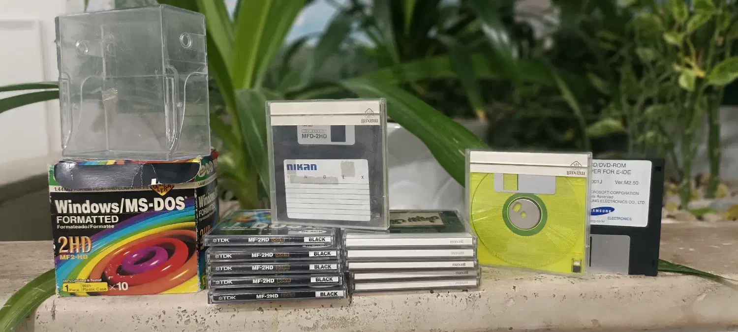 سی دی رام و فلاپی(نوستالوژی)|قطعات و لوازم جانبی رایانه|نجفآباد, یزدانشهر|دیوار