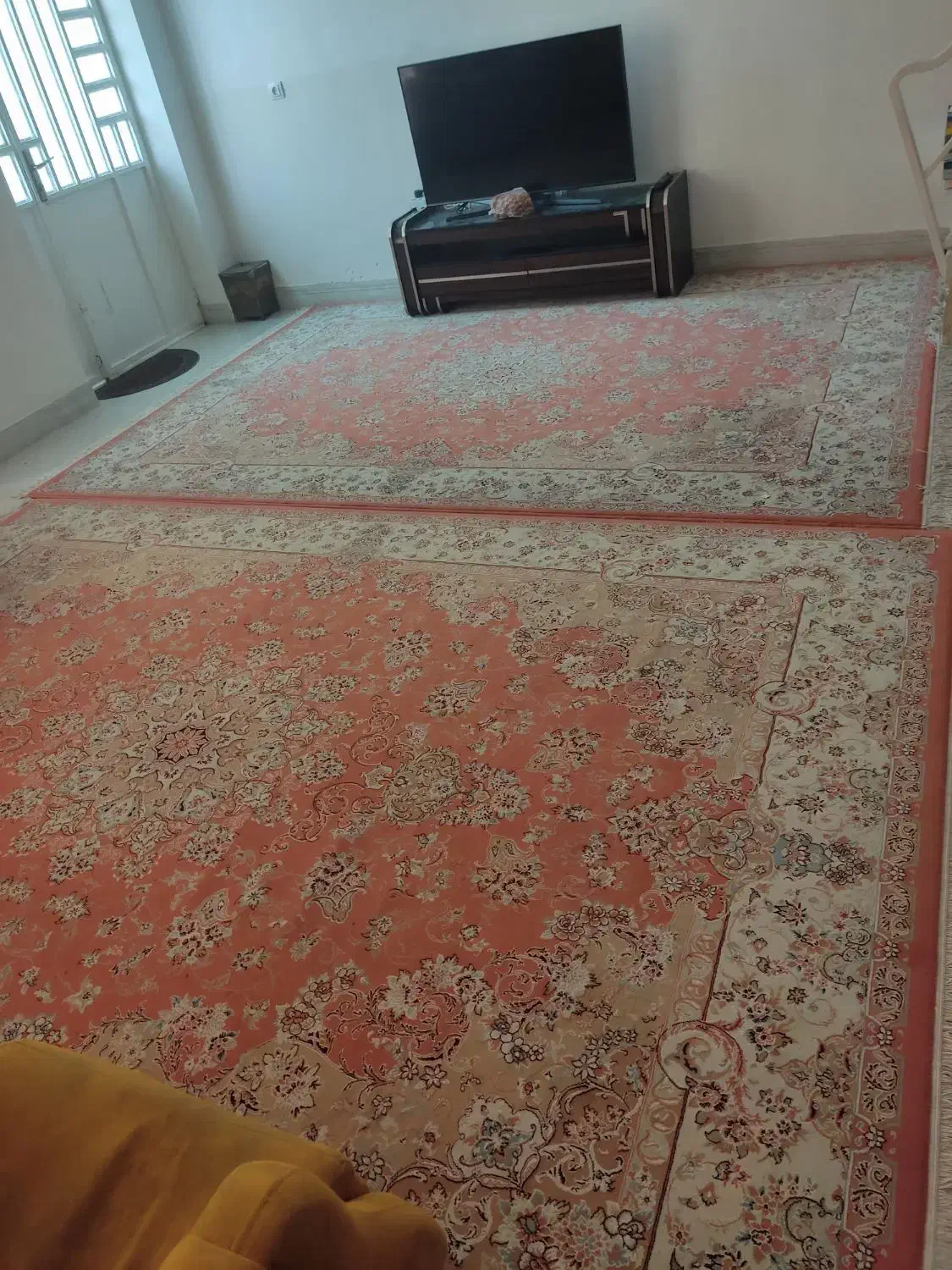 یک جفت فرش ۹متری|فرش|شیراز, پانصد دستگاه ارتش|دیوار