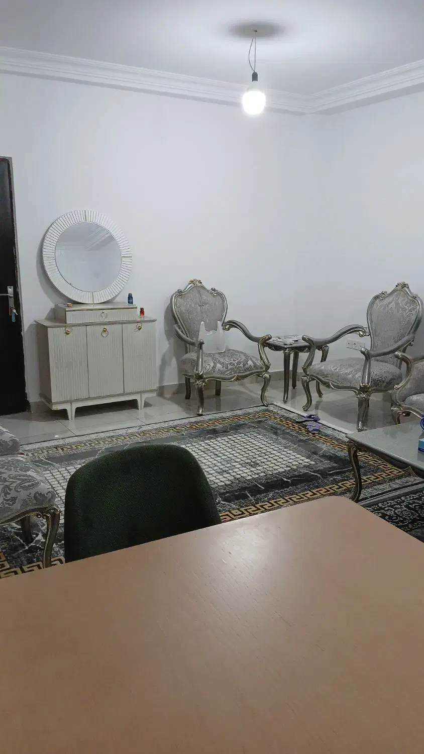 مبل سلطنتی شیک|مبلمان خانگی و میز عسلی|ساری, |دیوار