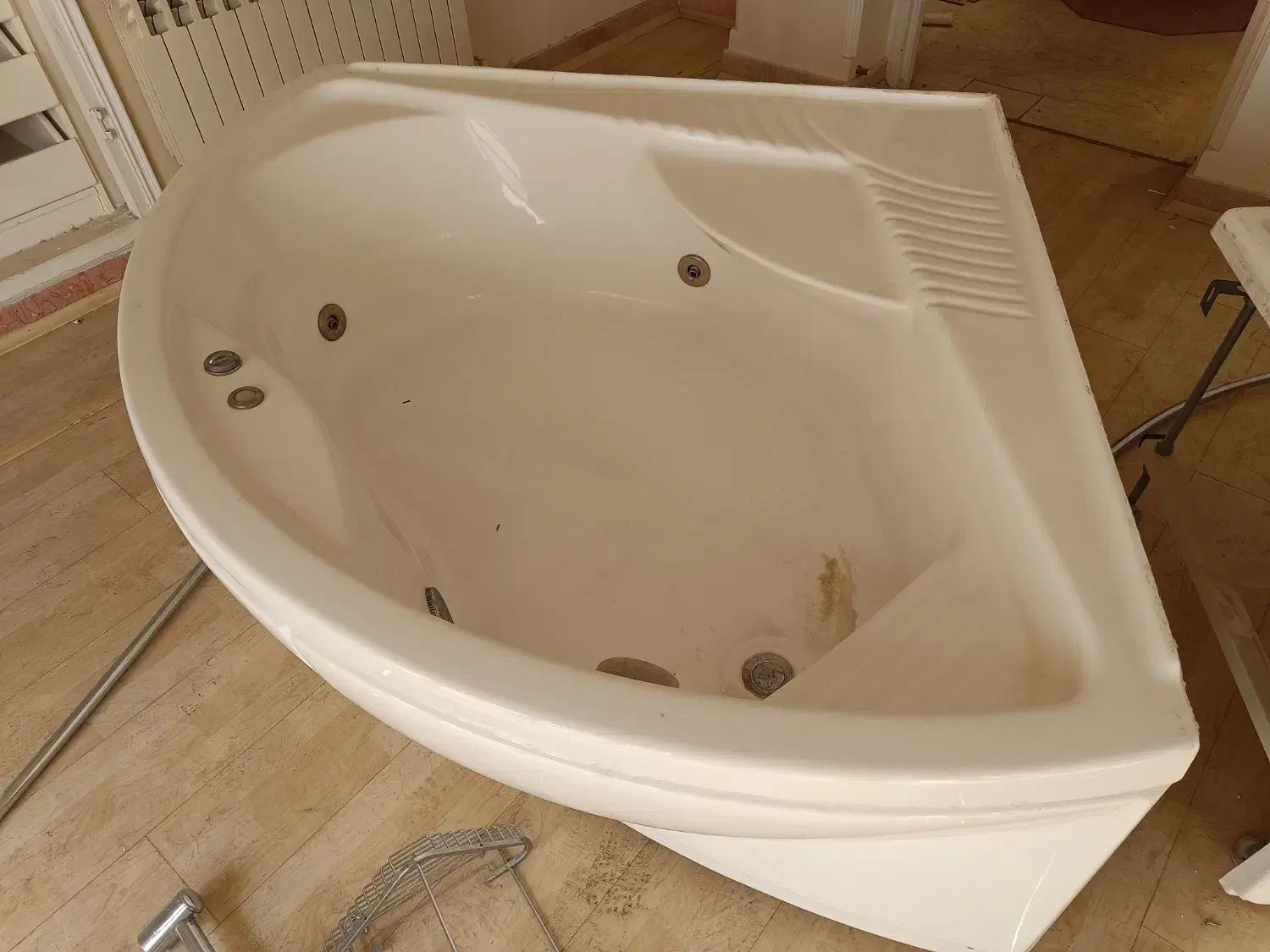 وان و جکوزی دست دوم|لوازم حمام|تهران, زعفرانیه|دیوار