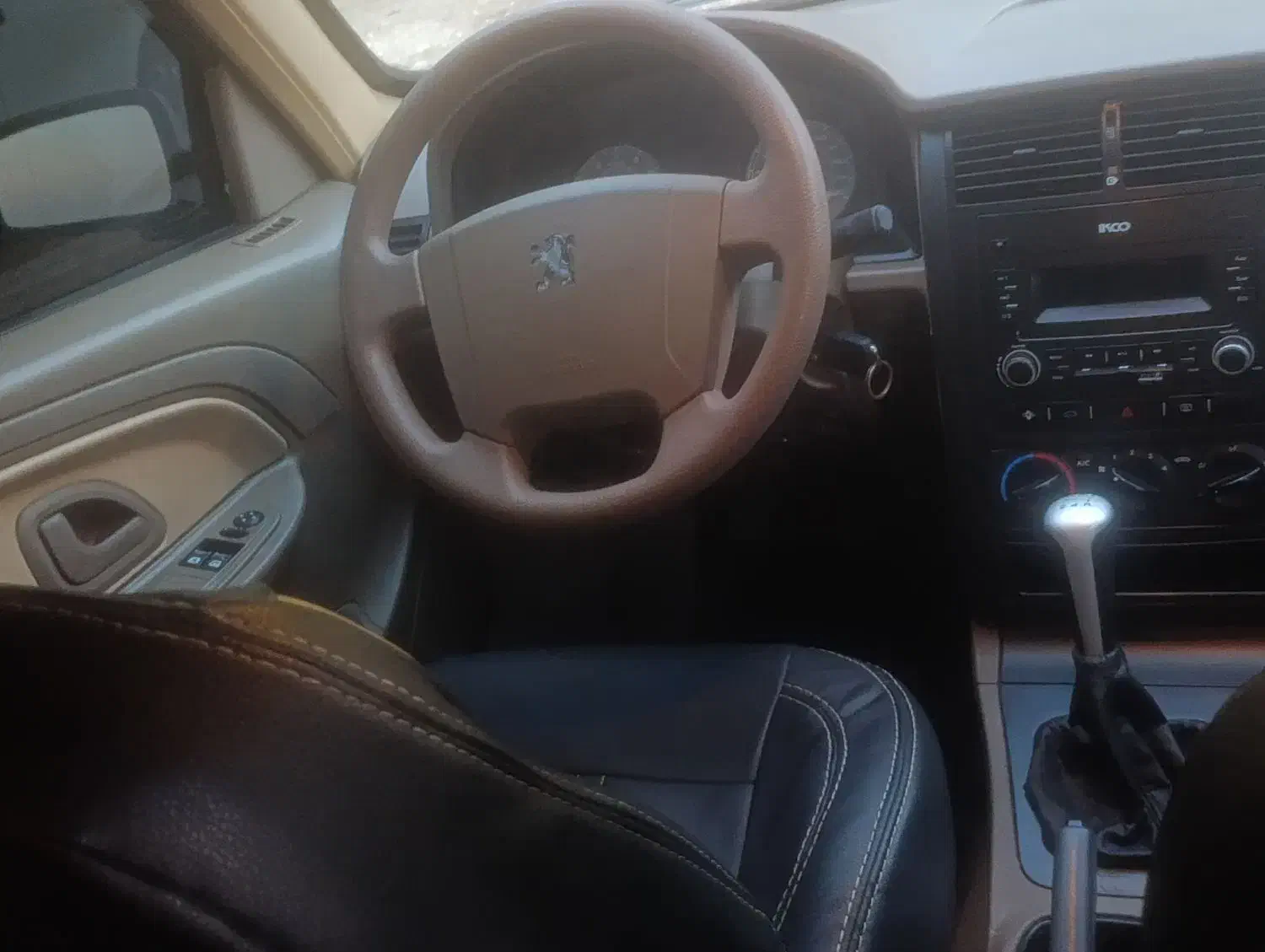 slx|خودرو سواری و وانت|جهرم, |دیوار