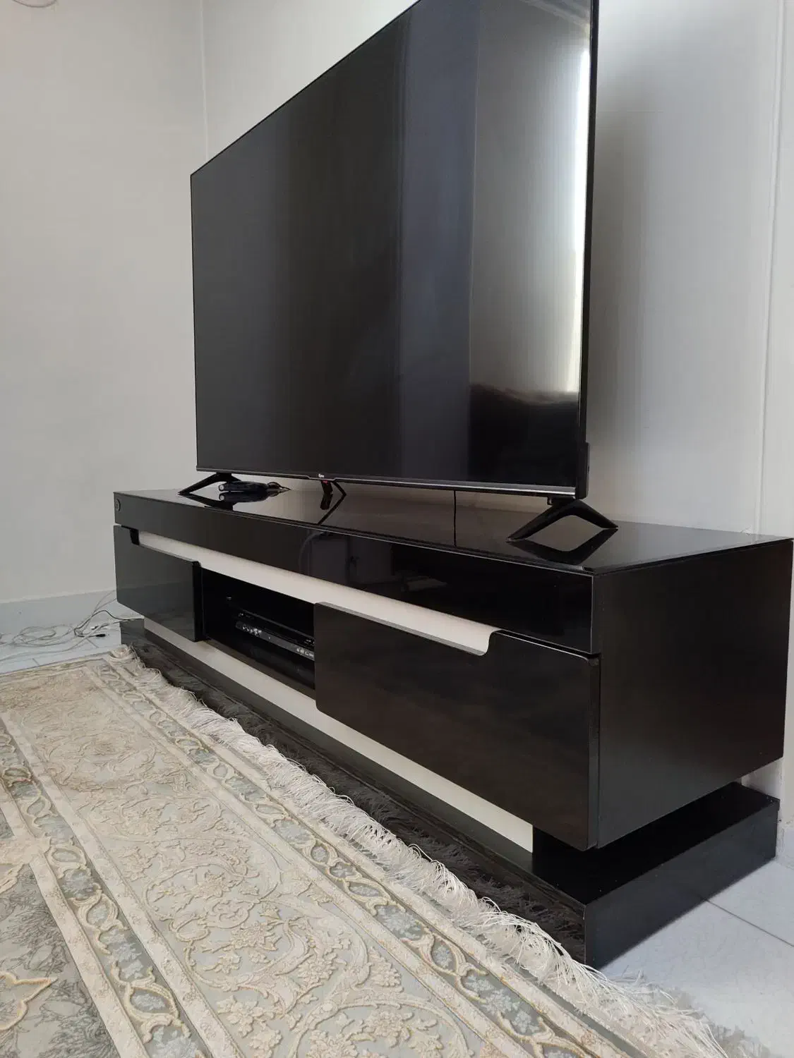 میز تلوزیون|میز تلویزیون|فردیس, فردیس|دیوار