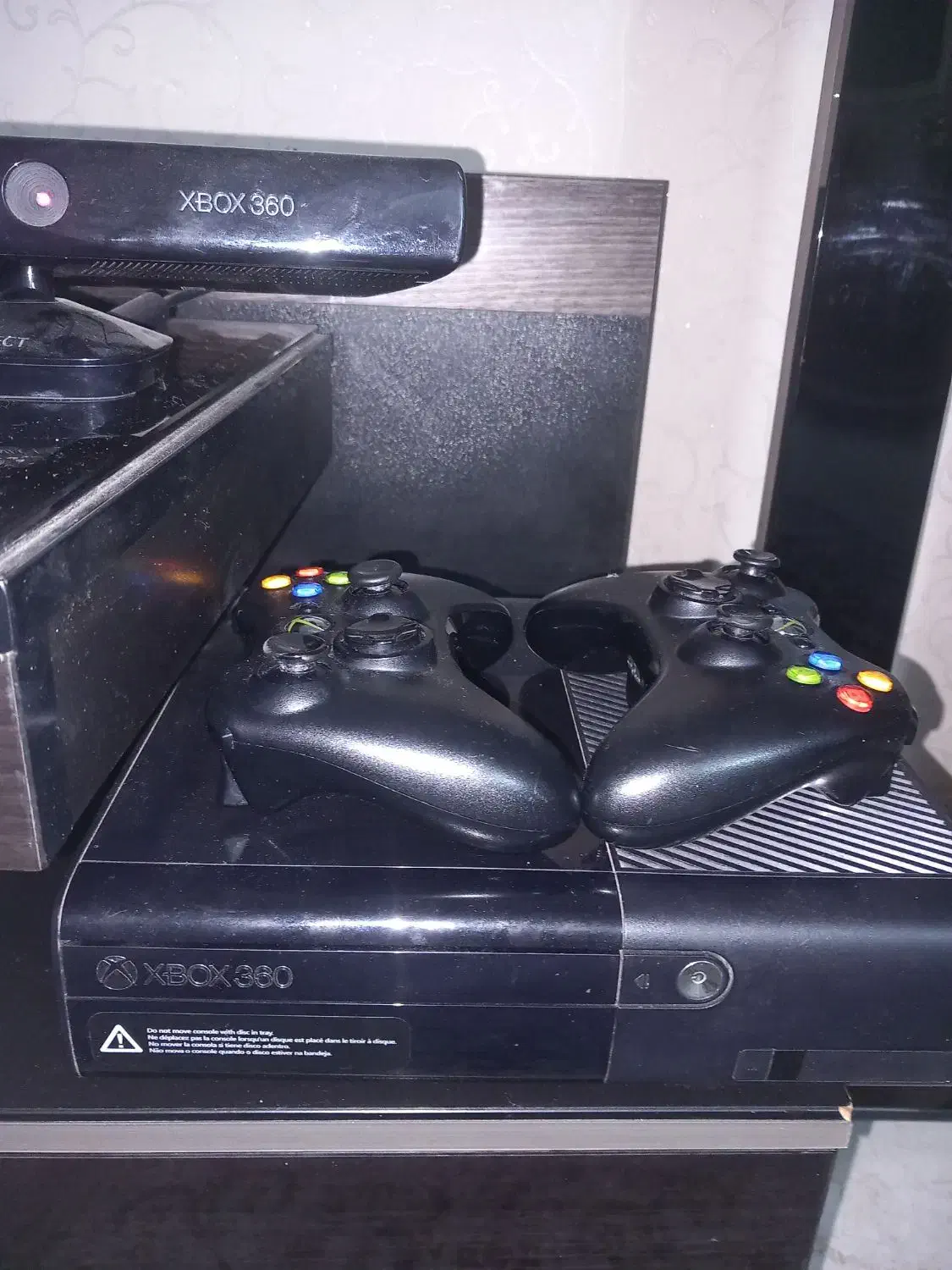 دستگاه ایکس باکس ۳۶۰ دوربین دار دارای دودسته سالم|کنسول، بازی ویدئویی و آنلاین|تهران, امام زاده حسن|دیوار