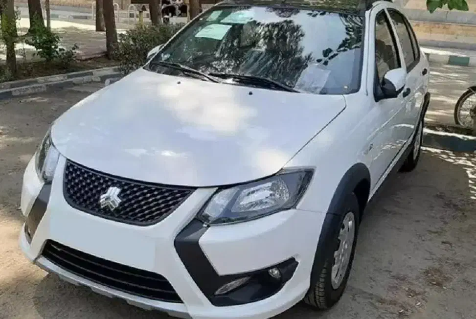 کوییک ۴۰۲ مانیتور دار|خودرو سواری و وانت|بروجرد, |دیوار