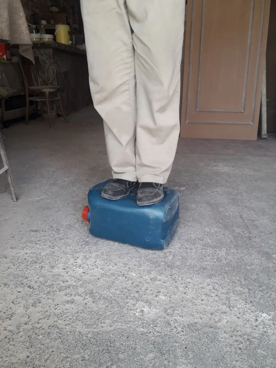 گالن ۲۰ لیتری|ظروف نگهدارنده، پلاستیکی، یک‌بارمصرف|ارومیه, |دیوار