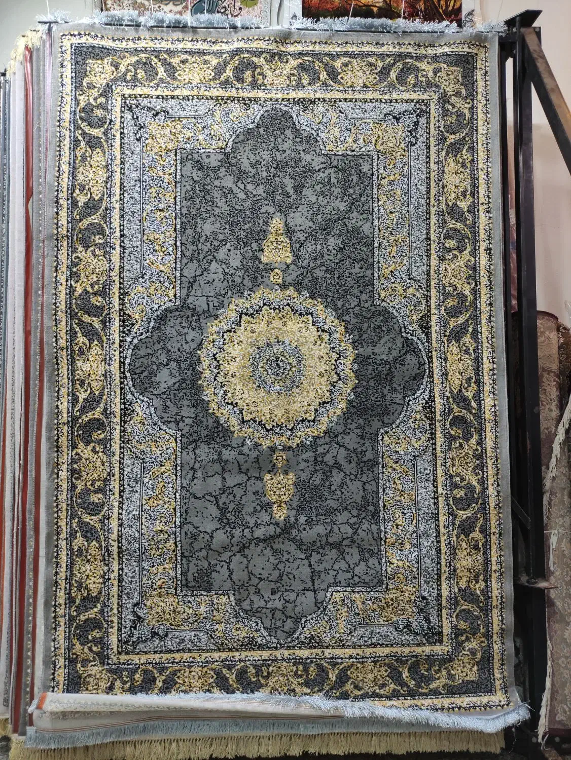 فرش قرمز مدرن****|فرش|رشت, باهنر|دیوار