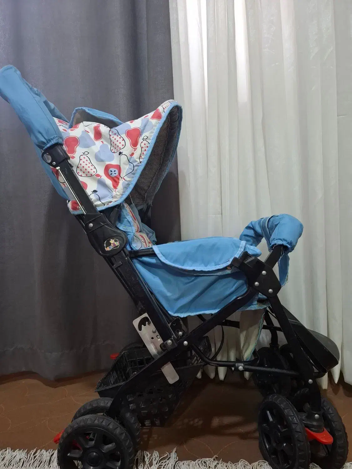 کالسکه|کالسکه و لوازم جانبی|فولادشهر, A4|دیوار