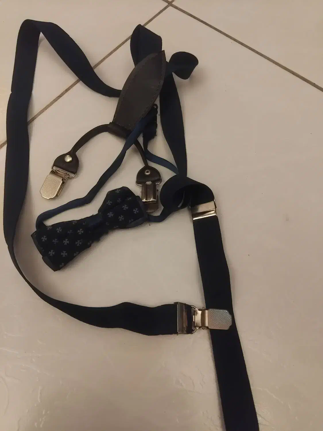 بند هیکلی وپاپیون|کیف، کفش، کمربند|گرگان, |دیوار