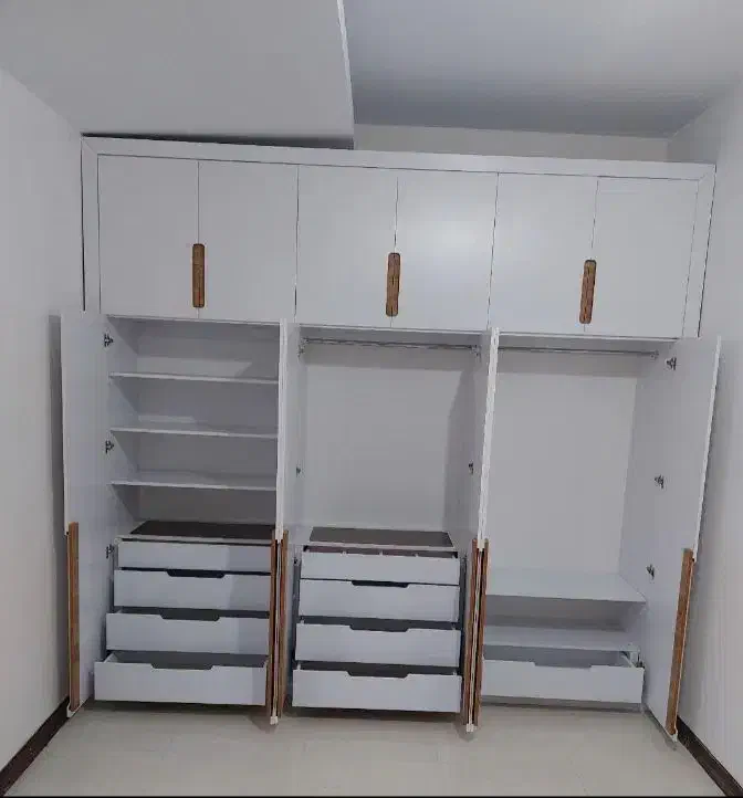 نصب و تعمیرات کابینت و صنایع چوبی|خدمات پیشه و مهارت|آمل, |دیوار