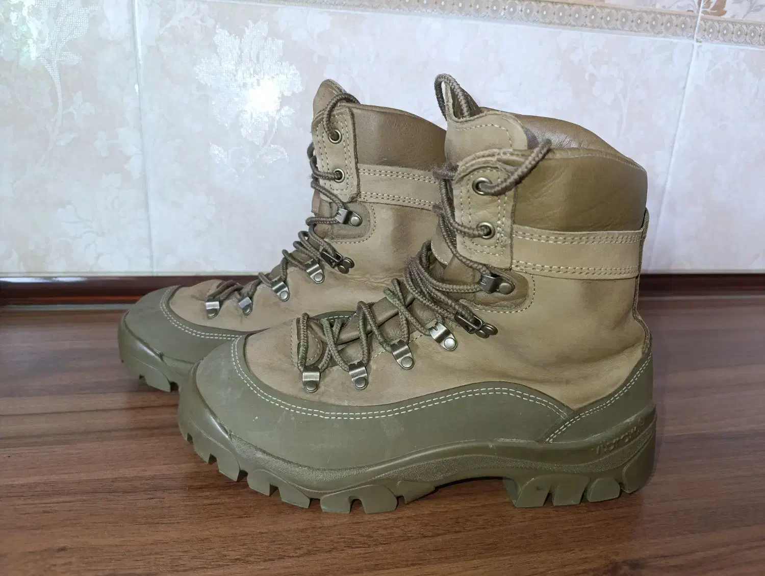 کفش بلویل امریکایی اصل|کیف، کفش، کمربند|کلاله, |دیوار