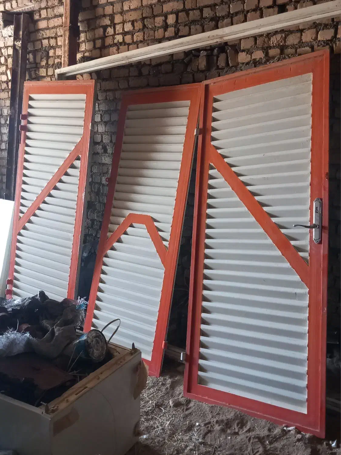 درب حیاط|خدمات پیشه و مهارت|بروجرد, |دیوار